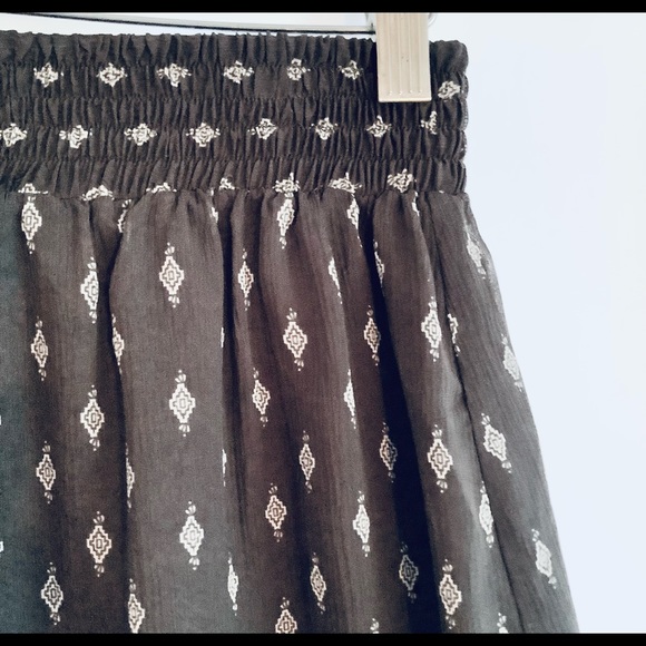 Garnet Hill silk skirt - Picture 3 of 3